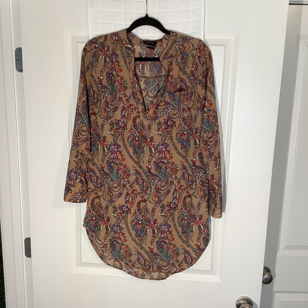 Timing Ladies Pullover Rollup Sleeve V- Neck Paisley Blouse Tan/ Purple Size S